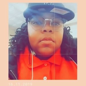 Meet your Posher, Ebony